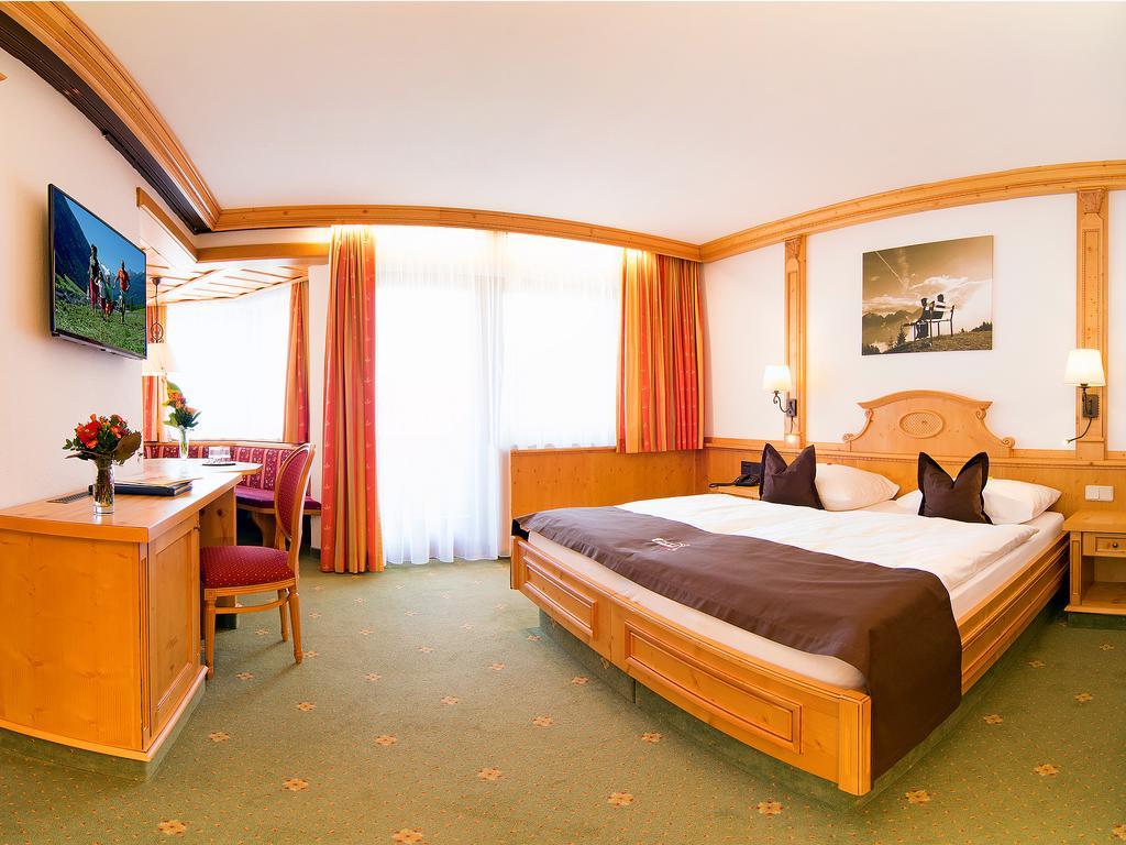 Alpenhotel Tirolerhof Neustift im Stubaital Exterior foto