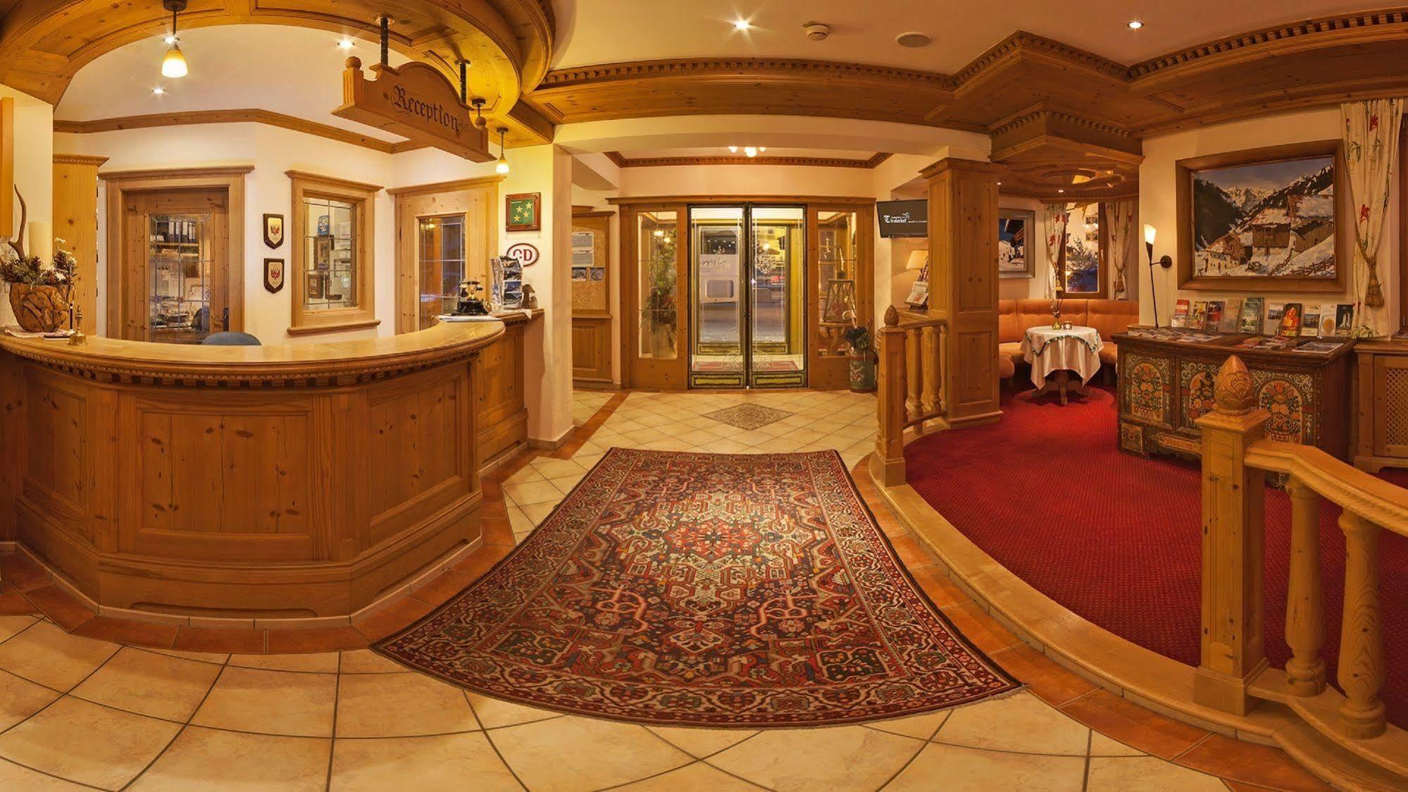 Alpenhotel Tirolerhof Neustift im Stubaital Exterior foto